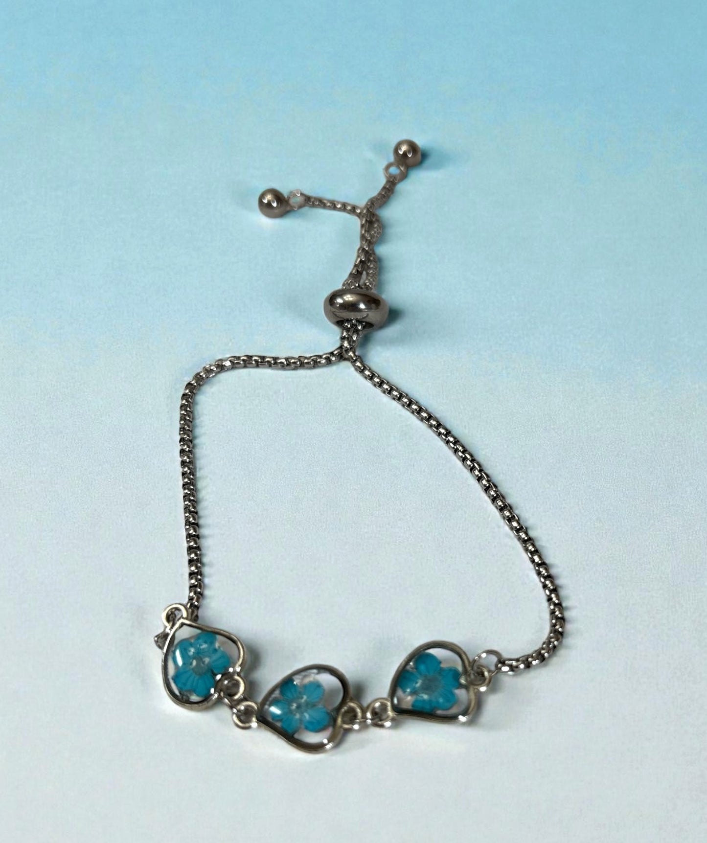 Stainless Steel Floral Heart Shaped Adjustable Bracelet with Forget Me Knots Flower (3 flowers , silver color) (Copy)