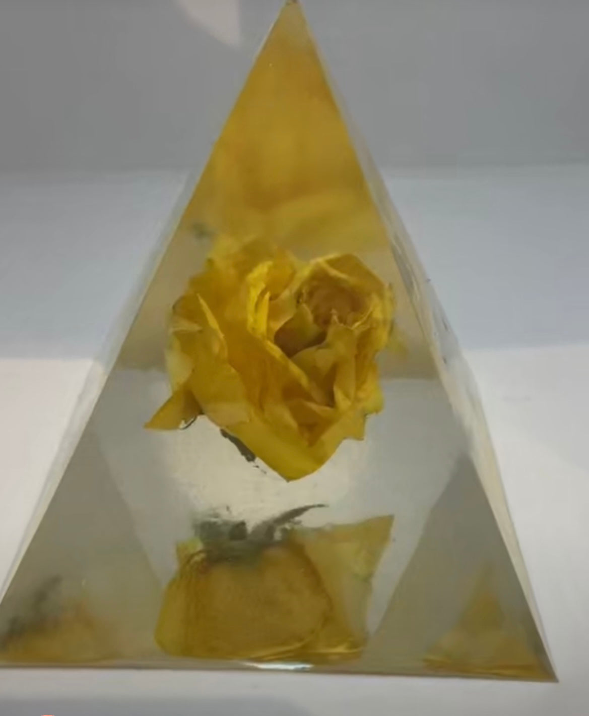 Ray of Sunshine (Large Pyramid)