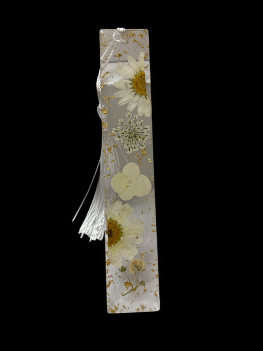 Bookmark- White Daisy, Queen Lace and Hydrangea Flowers (Floral Accessories)