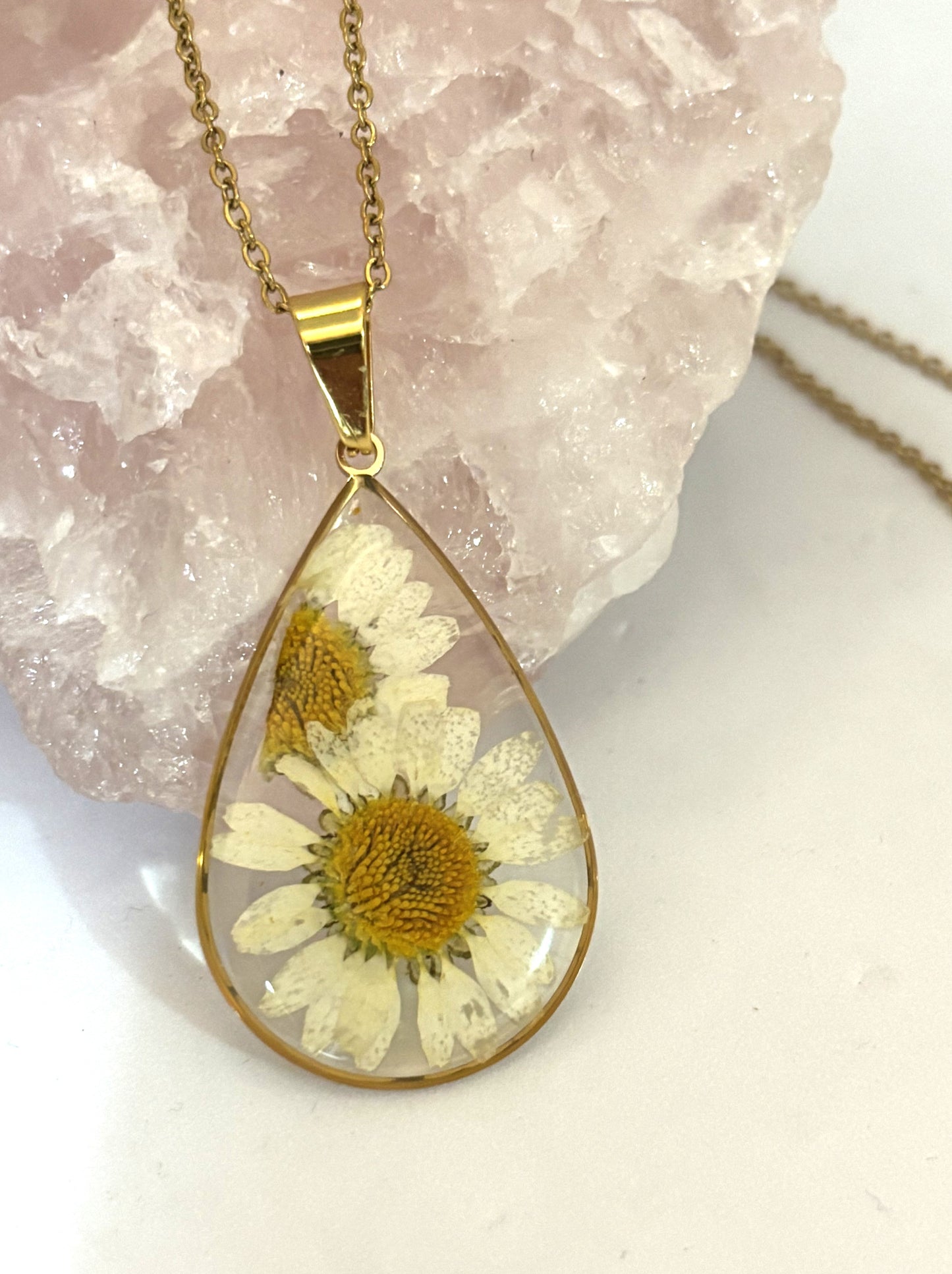 Necklace- White Daisy Flower Teardrop Pendant