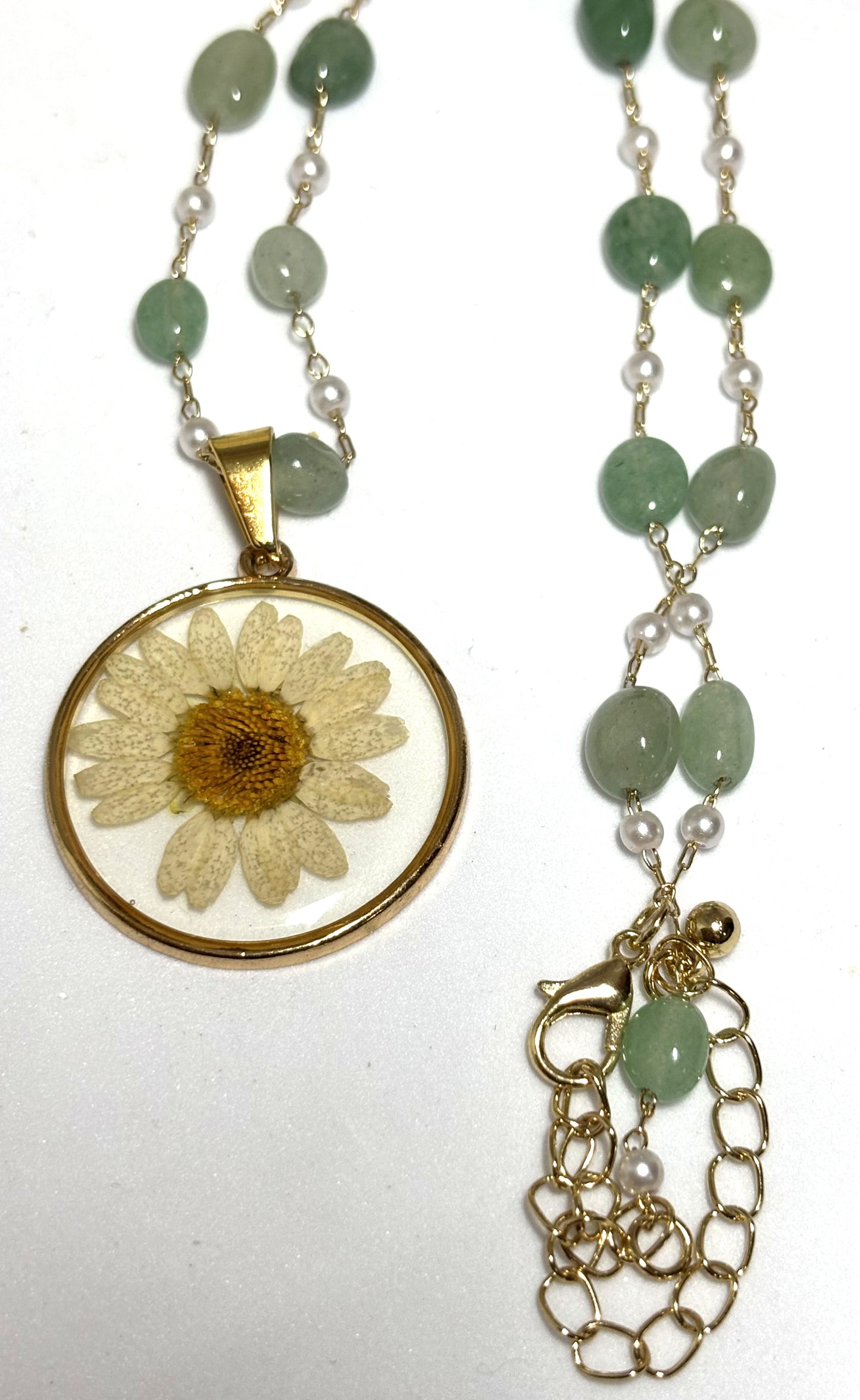 Necklace- Green Beaded White Daisy Flower Circular Pendant